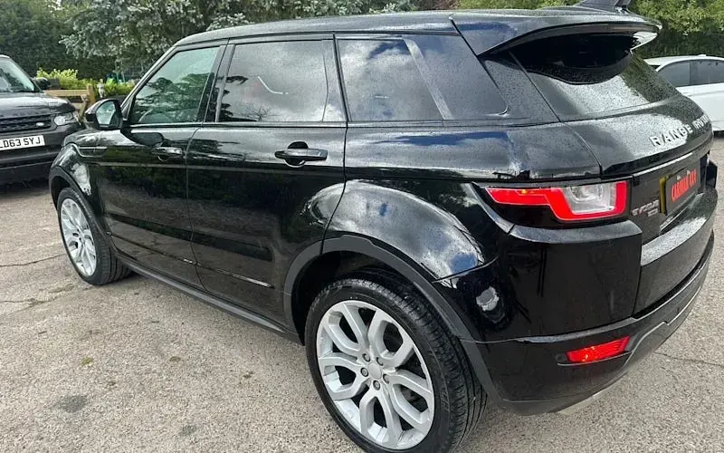 Used Land Rover Range Rover evoque SE 180 HP (132 kW) 2018 Hatchback