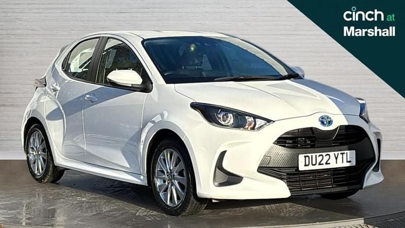 White Used 2022 Toyota Yaris Hybrid Hatchback | £16,305 (Super price) - Image 1/4