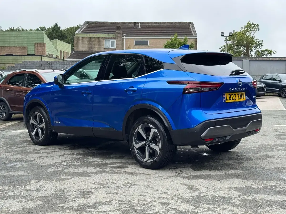 Used Nissan Qashqai N-Connecta 2023 Blue SUV