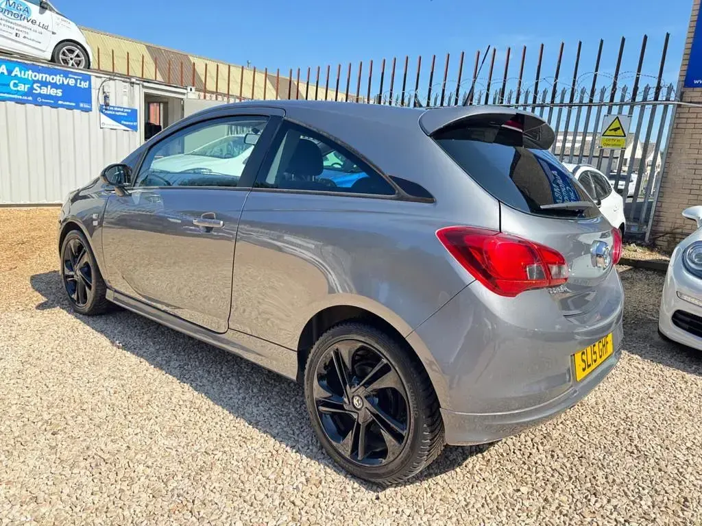 Used Vauxhall Corsa Edition 70 HP (51 kW) 2015 Grey Hatchback