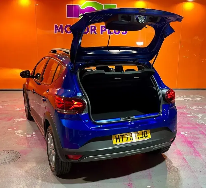 Used Dacia Sandero Expression 100 HP (73 kW) 2023 Blue Hatchback
