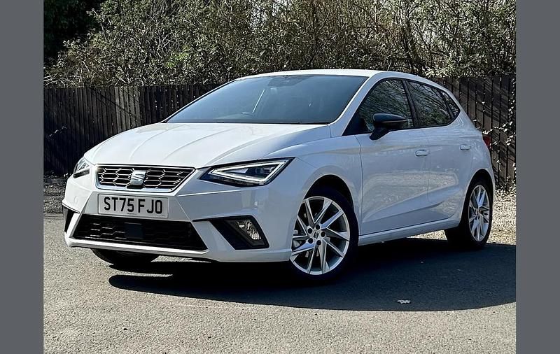 Usata Seat Ibiza FR 113 CV (83 kW) 2025 Bianco Utilitaria