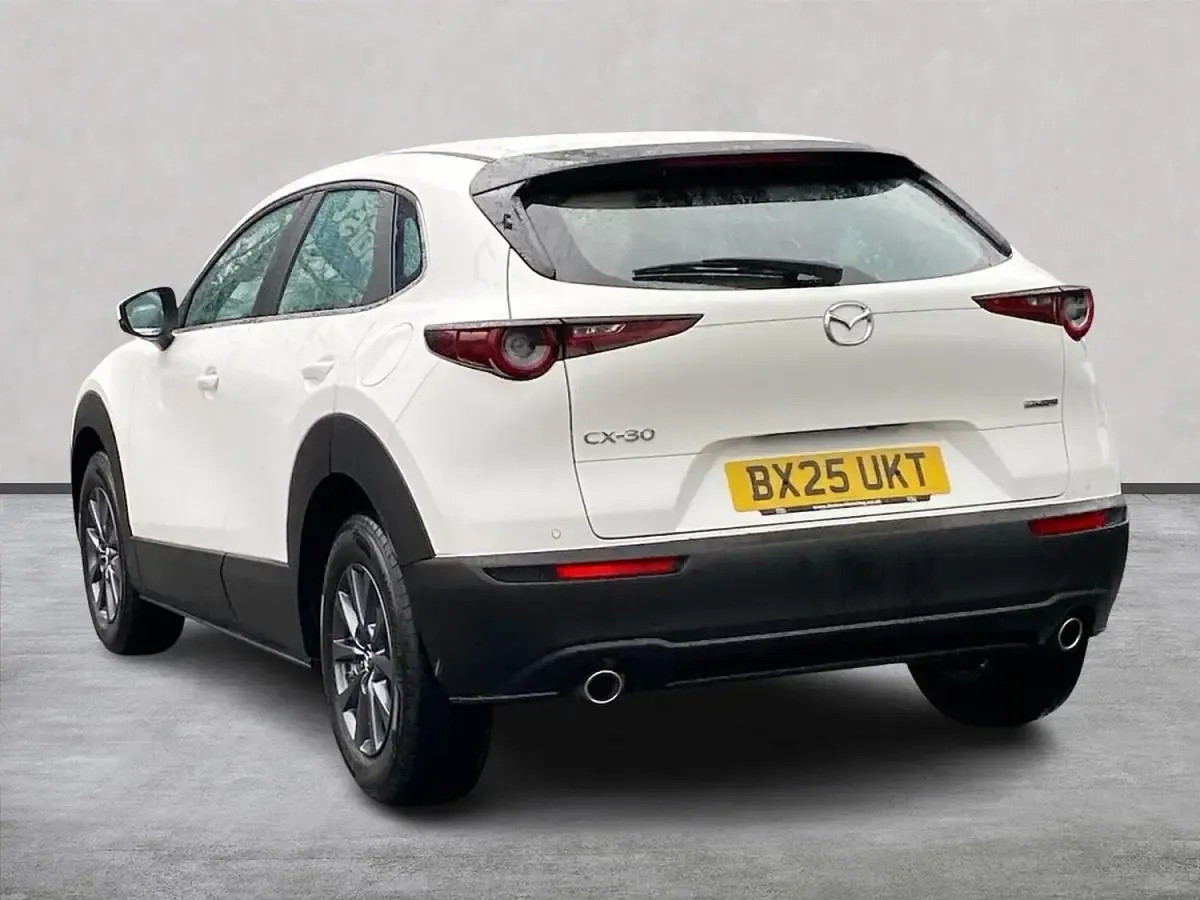 Usado Mazda CX-30 Center-Line 140 HP (102 kW) 2025 Branco SUV
