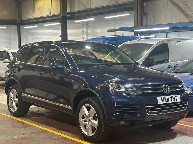 Blue Used 2021 VW Touareg S SUV | £8,995 - Image 1/4