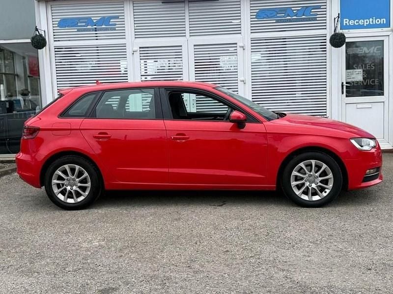 Used Audi A3 Business 2015 Red Hatchback