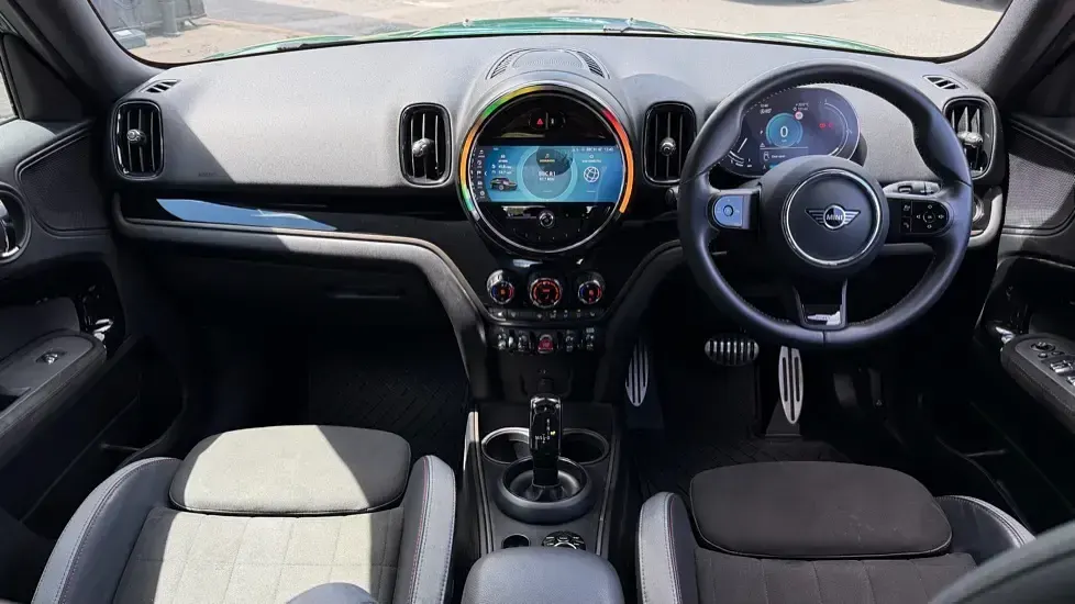 Used Mini Cooper Countryman Sport 134 HP (98 kW) 2023 Green SUV
