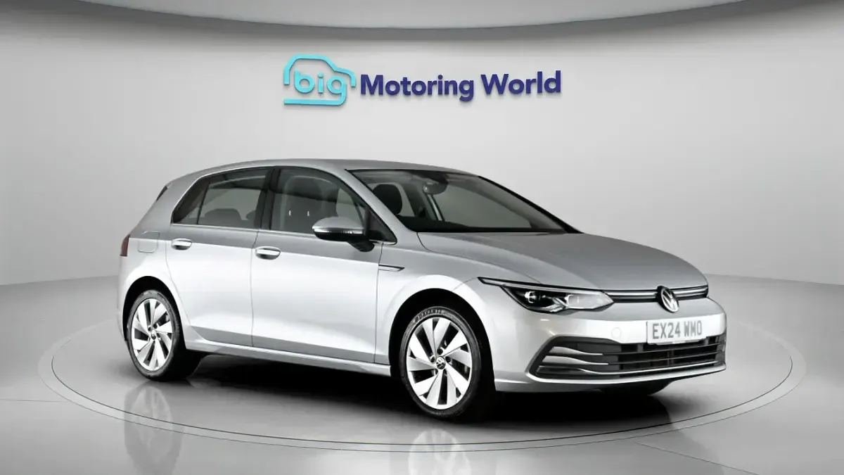 Used VW Golf VIII Style 150 HP (110 kW) 2024 Silver Hatchback
