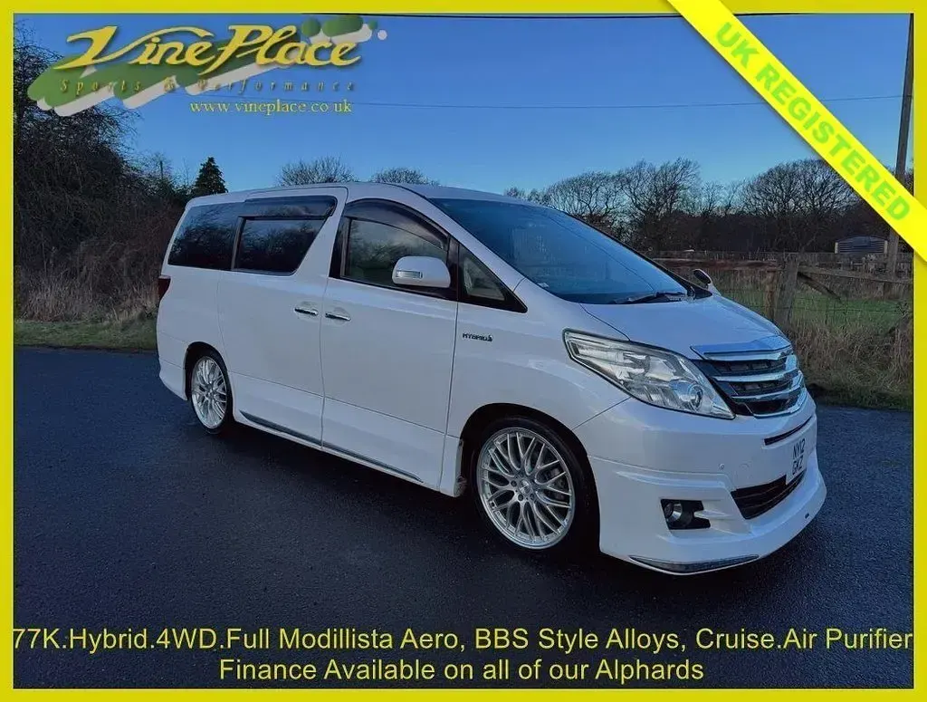 Used Toyota Alphard Aero 2012 White MPV