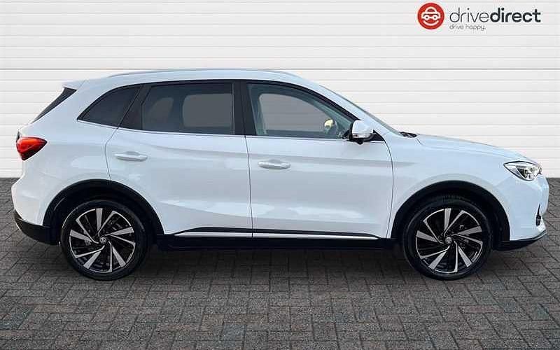 Used MG ZS Trophy 196 HP (144 kW) 2024 White Hatchback