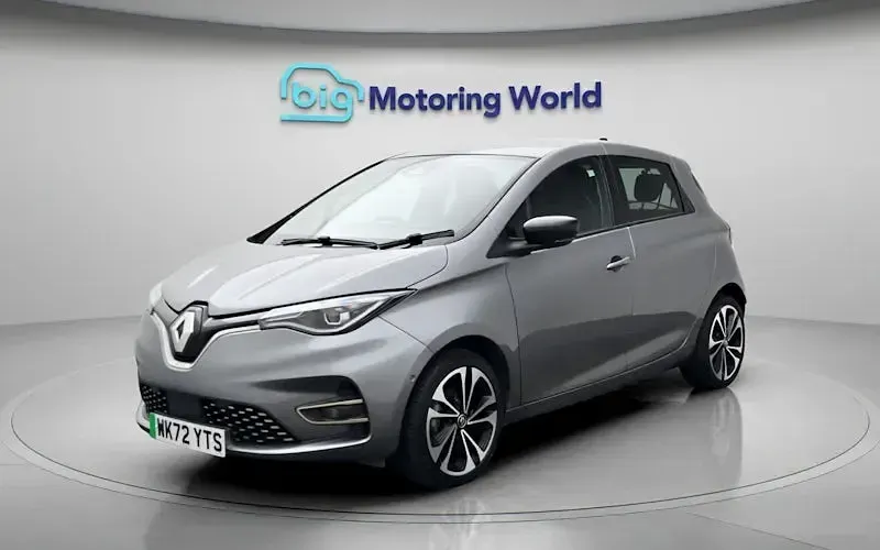 Used Renault Zoe Iconic 100 kW (136 HP) 2024 Hatchback
