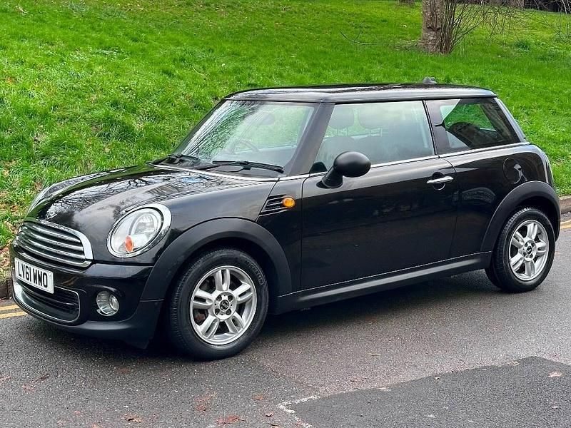 Black Used 2011 Mini ONE Hatch Hatchback | £3,895 (A bit pricey) - Image 1/4
