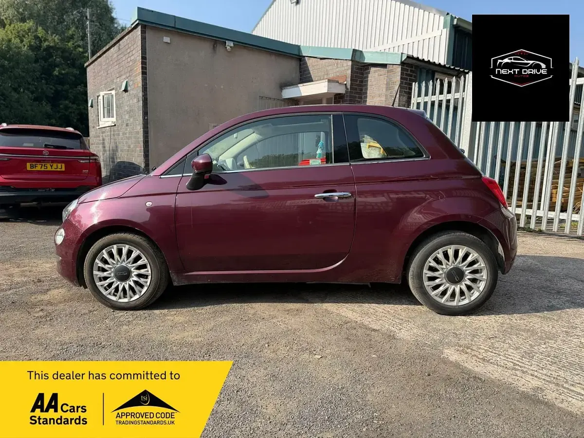 Used Fiat 500 Lounge 69 HP (50 kW) 2015 Red Hatchback