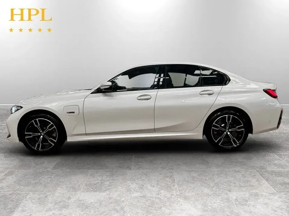 Usado BMW 330e M Sport 292 CV (214 kW) 2023 Blanco Berlina