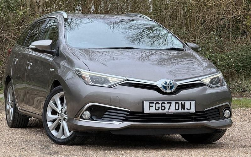 Used Toyota Auris Touring Sports 136 HP (100 kW) 2017 Estate