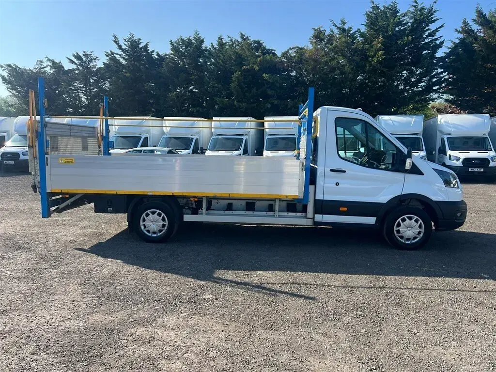 Used Ford Transit Trend 135 kW (184 HP) 2024 White Cabriolet