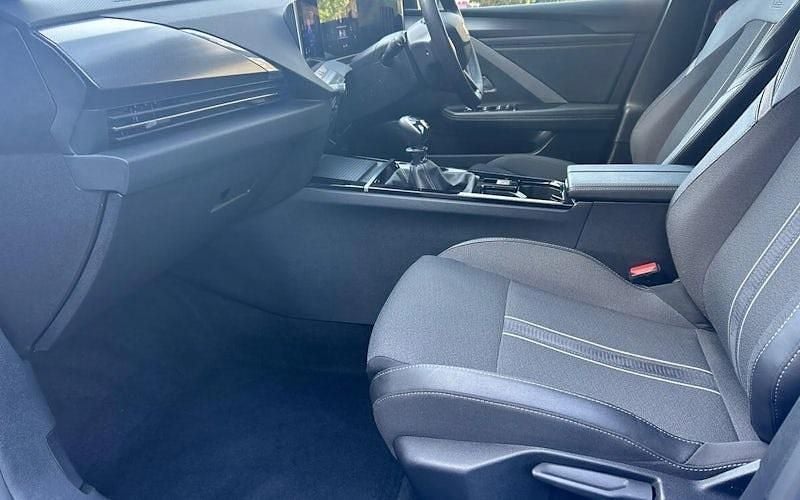 Used Vauxhall Astra 131 HP (96 kW) 2026 Estate