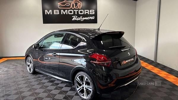 Used Peugeot 208 Prestige 208 HP (152 kW) 2017 Black Hatchback