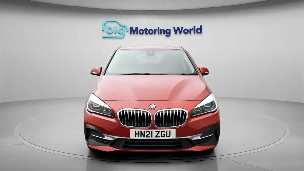 Used BMW 225 Active Tourer Luxury Line 224 HP (164 kW) 2020 Orange MPV