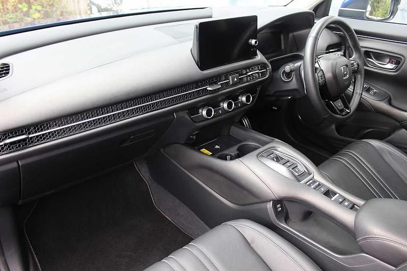 New Honda ZR-V Advance 184 HP (135 kW) 2025 Still night SUV