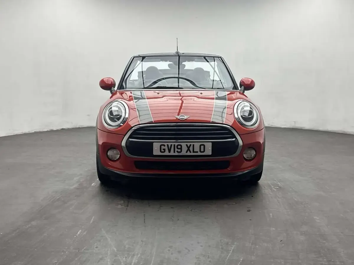 Used Mini Cooper Cabriolet Classic 136 HP (100 kW) 2019 Orange Cabriolet