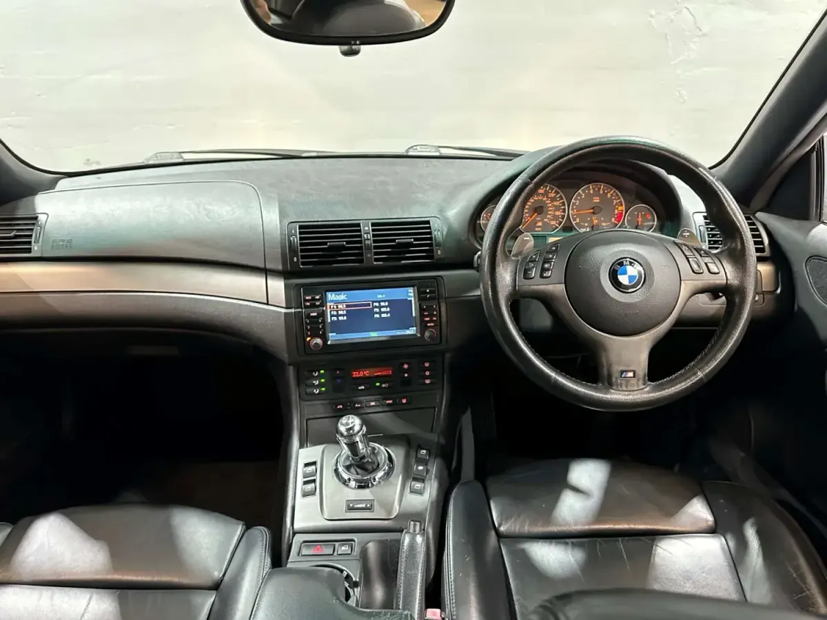Usado BMW M3 Luxury Line 343 HP (252 kW) 2005 Cinzento Cabrios