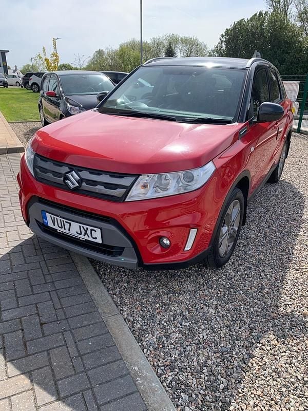 Second-hand Suzuki Vitara SZ-T 120 CP (88 kW) 2017 Roșu SUV