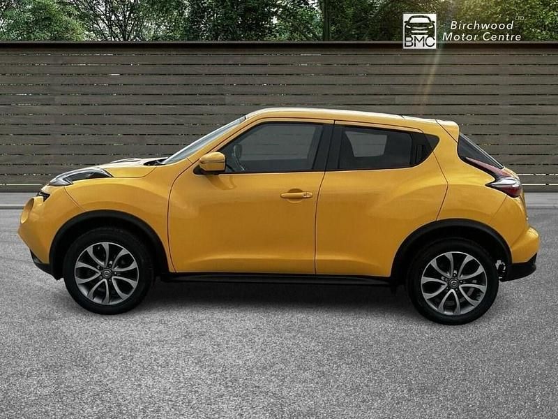 Used Nissan Juke Tekna 117 HP (86 kW) 2014 Yellow SUV
