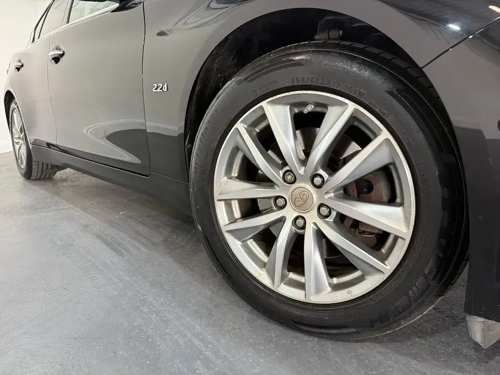 Used Infiniti Q50 Premium 170 HP (125 kW) 2015 Black Sedan