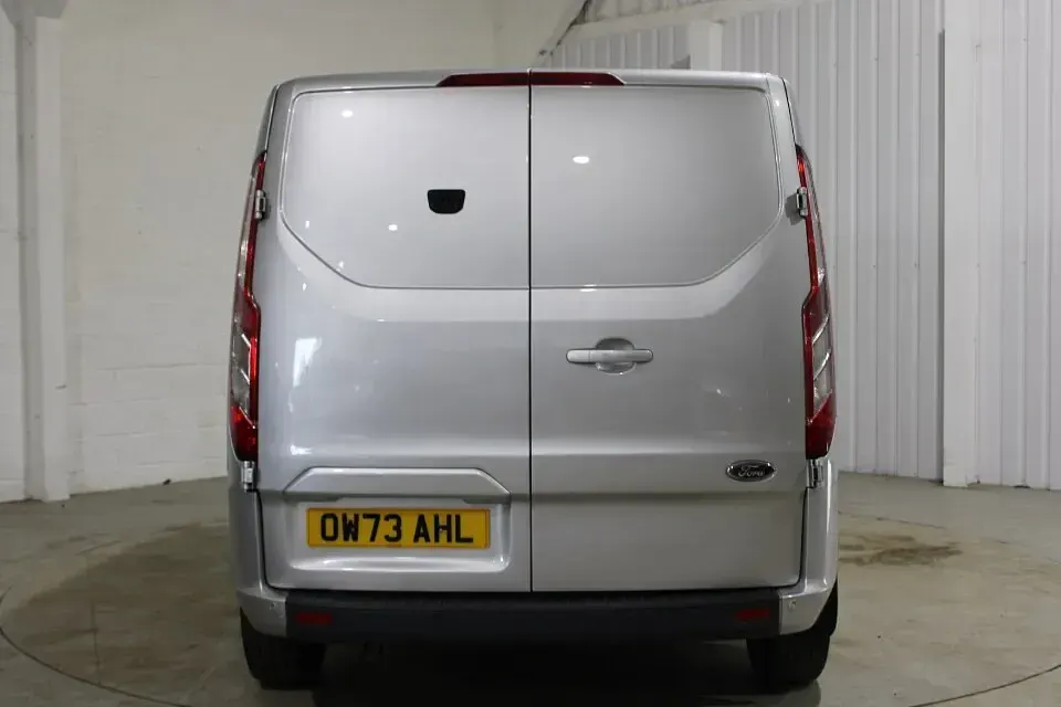 Used Ford Transit Custom Limited 170 HP (125 kW) 2023 Silver Van