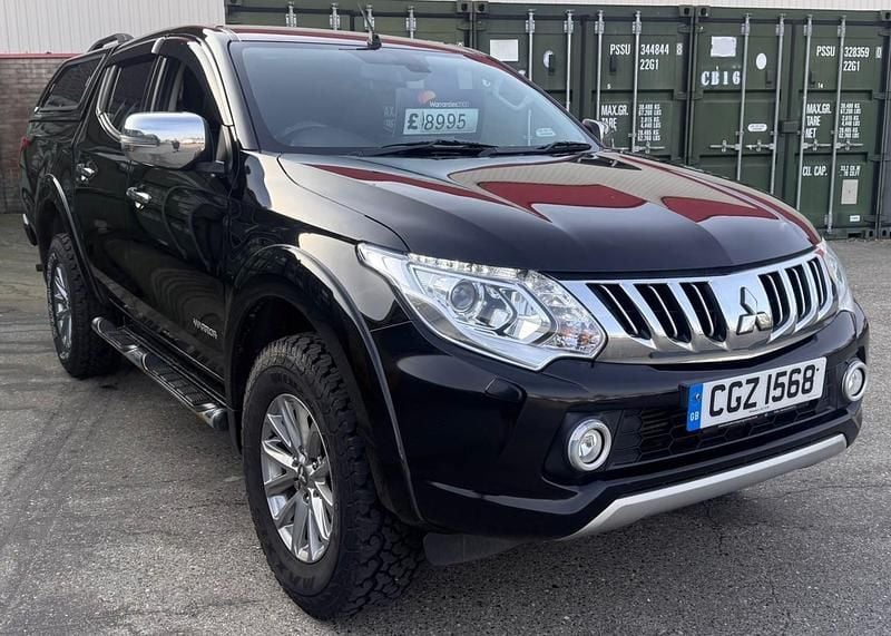 Used Mitsubishi L200 Warrior 178 HP (130 kW) 2016 Black Pickup