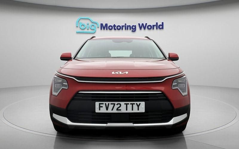 Used Kia Niro 141 HP (103 kW) 2022 Red SUV
