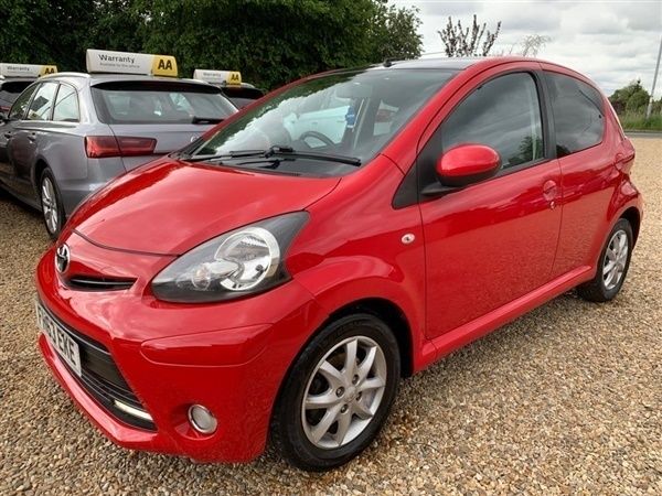 Red Used 2014 Toyota Aygo Hatchback | £2,595 (Fair price) - Image 1/1