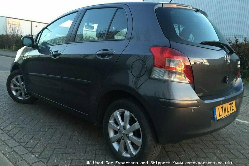 Begagnad Toyota Yaris 2011 Halvkombi
