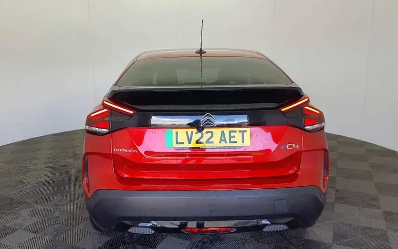 Used Citroën e-C4 Shine 100 kW (136 HP) 2022 Red Hatchback