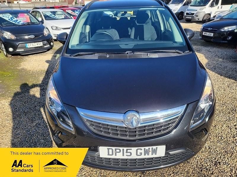 Used Vauxhall Zafira 120 HP (88 kW) 2015 Black MPV
