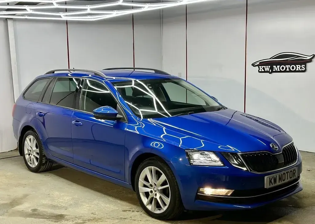 Usado Skoda Octavia SE L 150 CV (110 kW) 2019 Azul Familiar