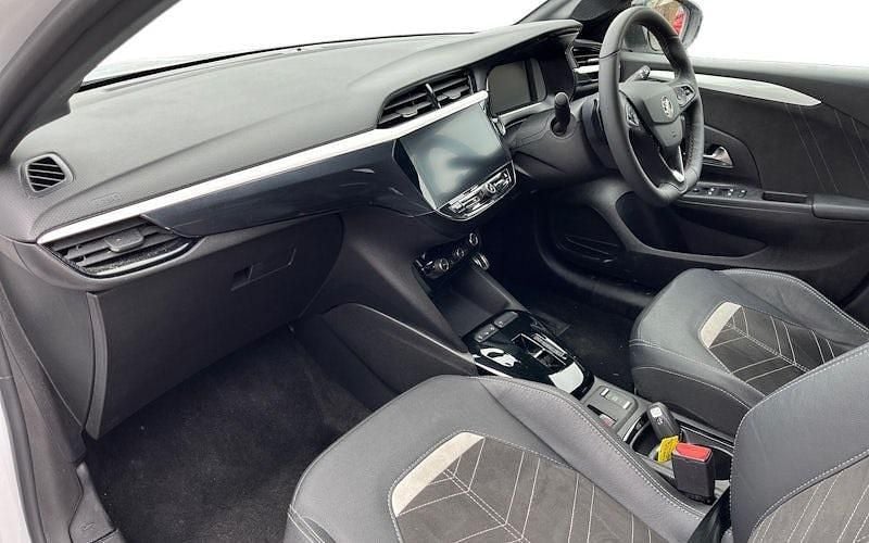 Used Vauxhall Corsa Ultimate 101 HP (74 kW) 2025 White Hatchback