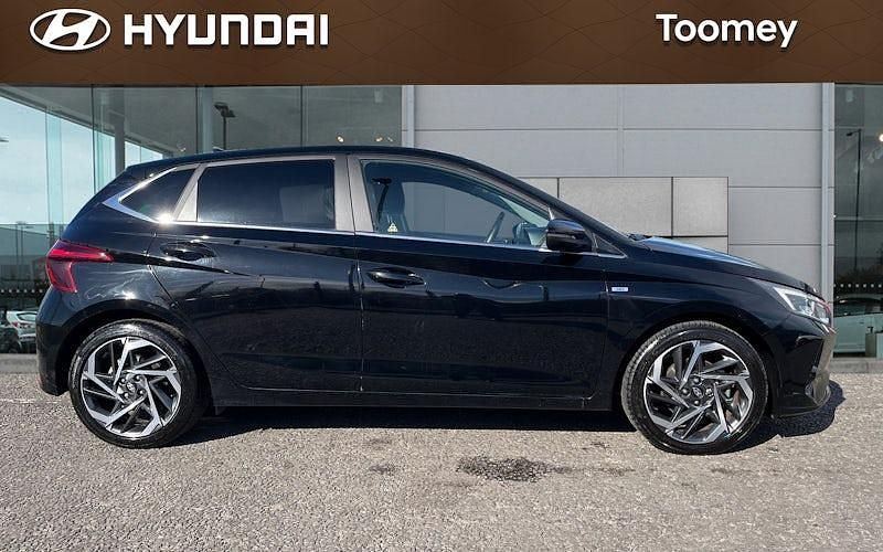Used Hyundai i20 Premium 101 HP (74 kW) 2023 Hatchback