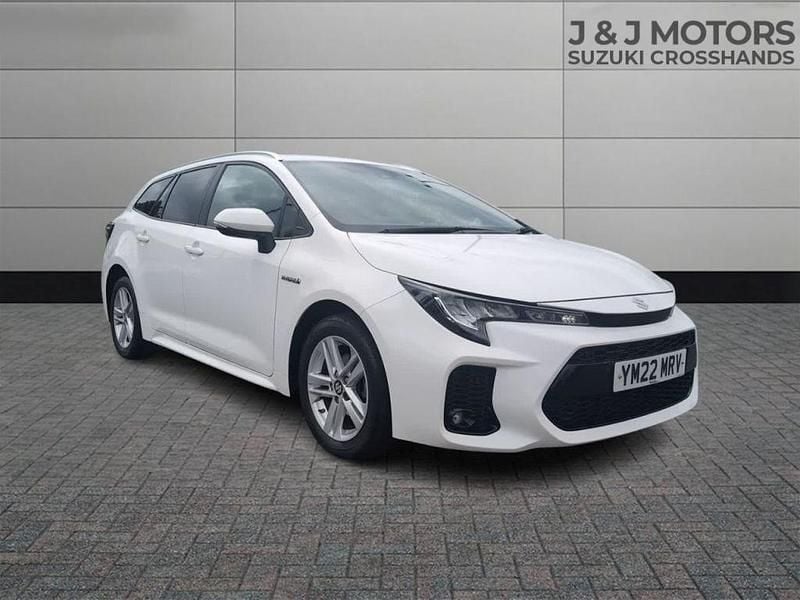 White Used 2022 Suzuki Swace SZ-T Estate | £15,795 (Fair price) - Image 1/4