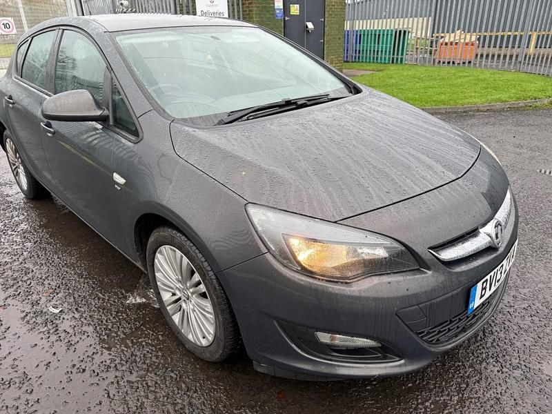 Grey Used 2013 Vauxhall Astra Hatchback | £2,895 (Good price) - Image 1/4