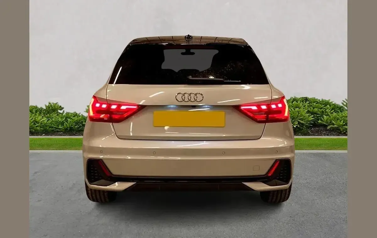 New Audi A1 Black Edition 113 HP (83 kW) 2025 Other SUV