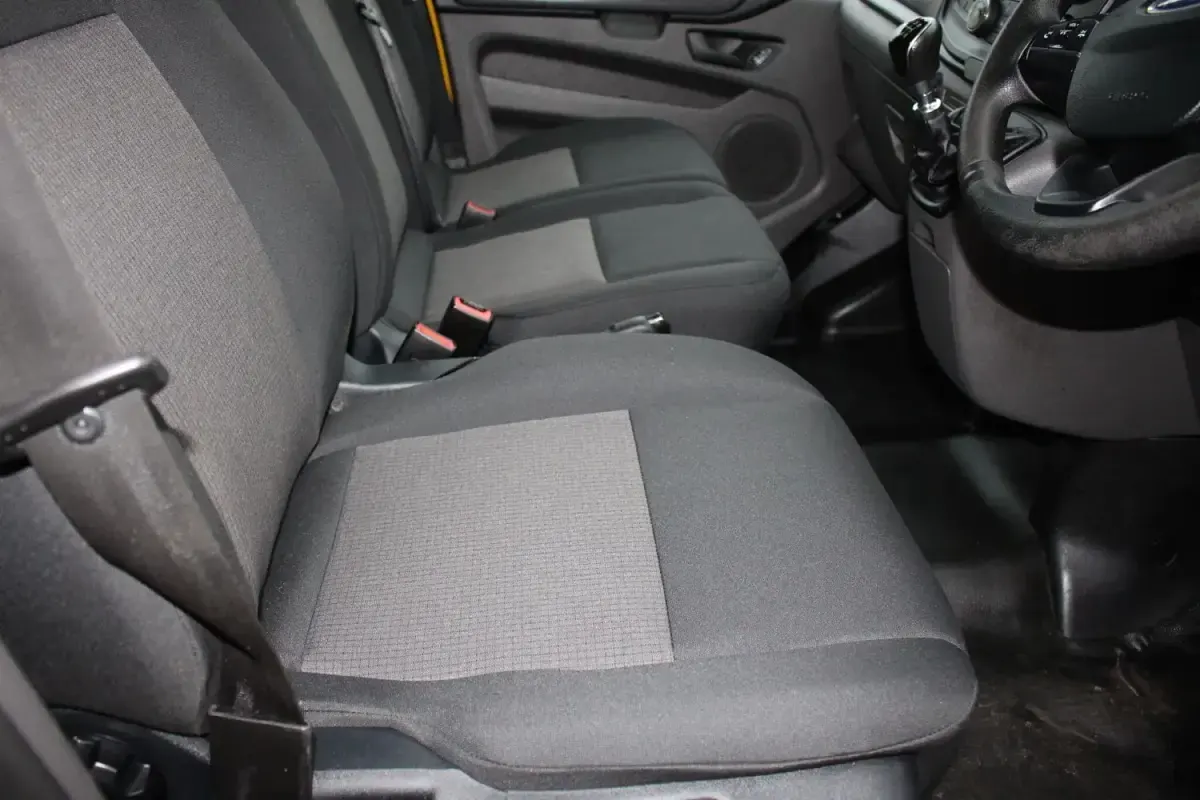 Käytetty Ford Transit Custom S 130 HP (95 kW) 2021 Keltainen Van