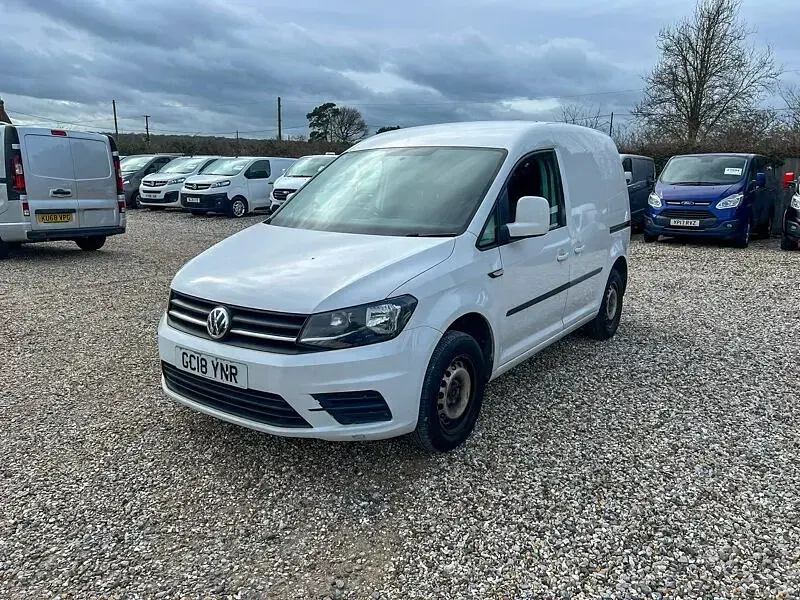 Usado VW Caddy Trendline 2018 Branco Monovolume