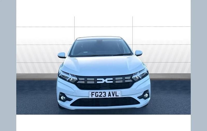 Used Dacia Sandero Expression 91 HP (66 kW) 2023 White Hatchback