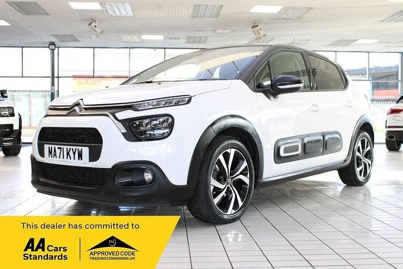 Used Citroën C3 PureTech 83 HP (61 kW) 2021 White Hatchback
