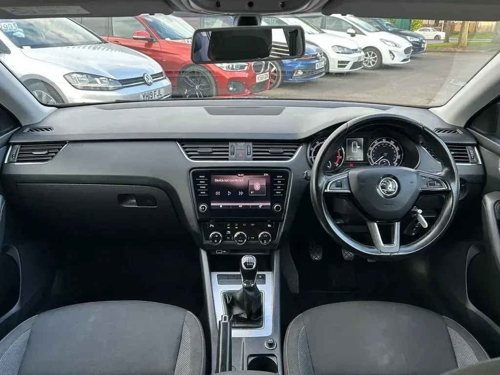 Begagnad Skoda Octavia SE 115 HK (84 kW) 2018 Grå Kombi
