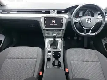 Used VW Passat S 2019 White Sedan