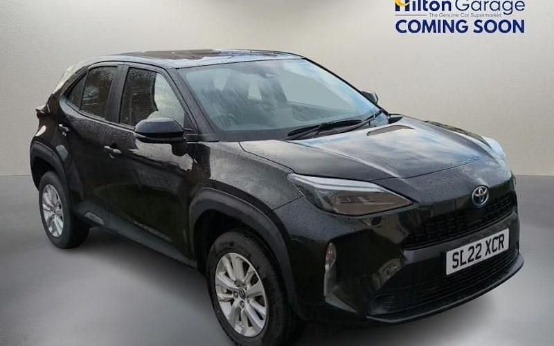 Used 2025 Toyota Yaris Hybrid Estate | £17,050 (Super price) - Image 1/1