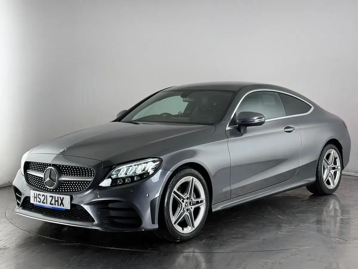 Begagnad Mercedes C220 AMG line 194 HK (142 kW) 2021 Grå Sportkupé