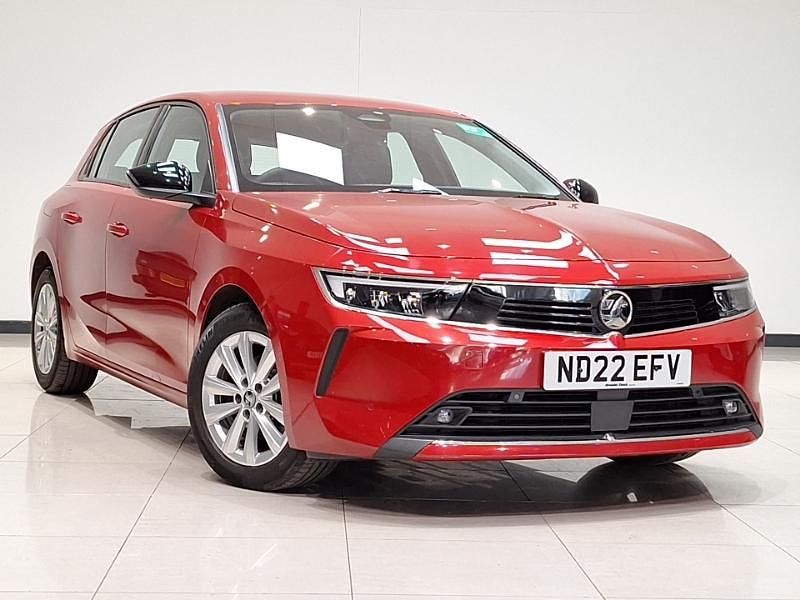 Red Used 2022 Vauxhall Astra Design Edition Hatchback | £14,998 (Fair price) - Image 1/4